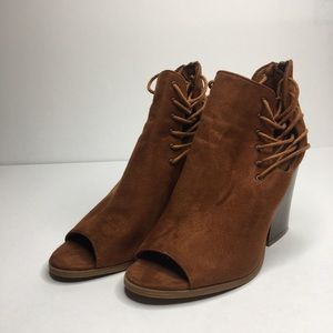 Bamboo brown suede heels